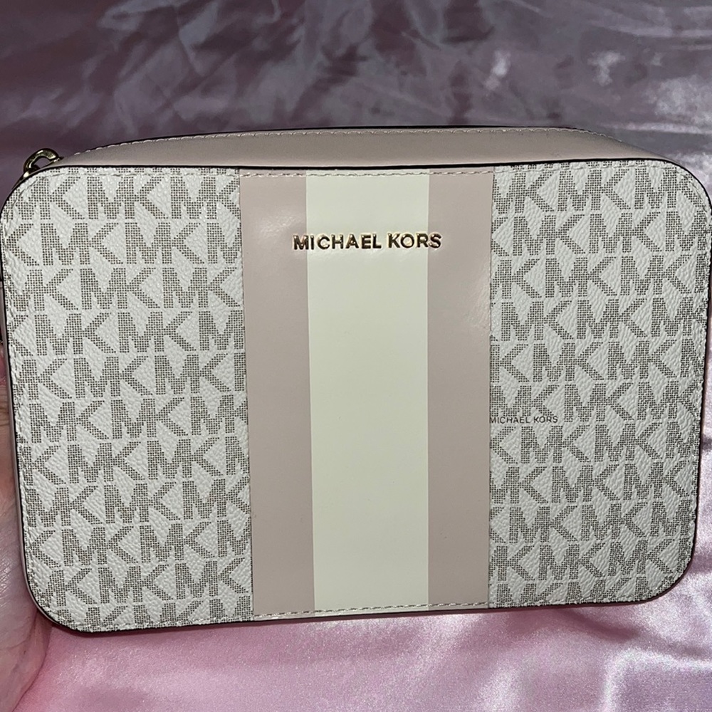 Michael Kors Purse Ginny Medium Logo Crossbody Bag- Vanilla Soft Pink